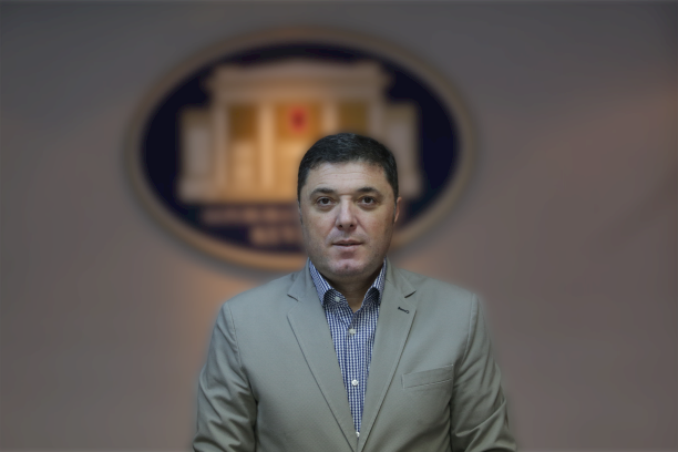 KRESHNIK ÇOLLAKU
