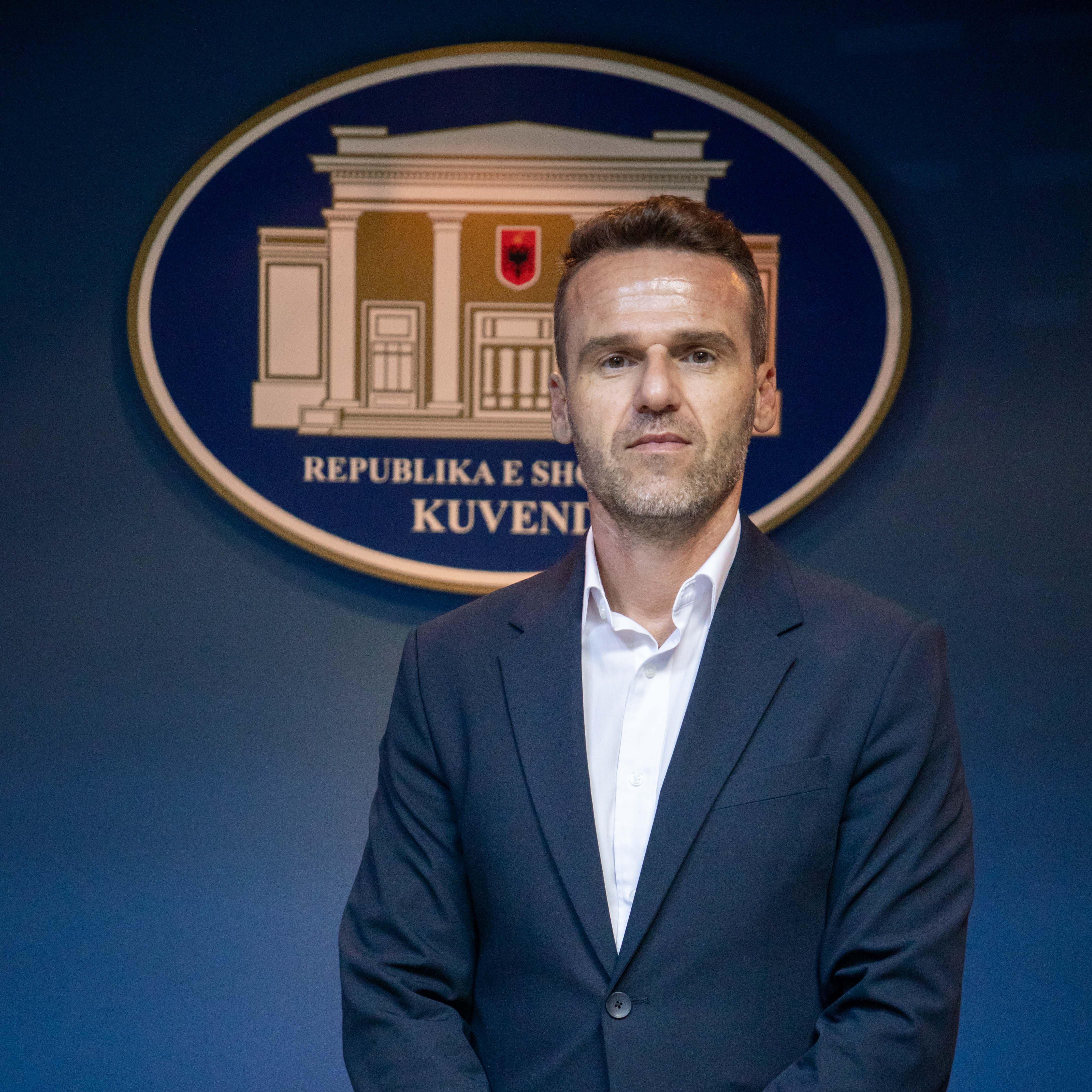Genti Lakollari