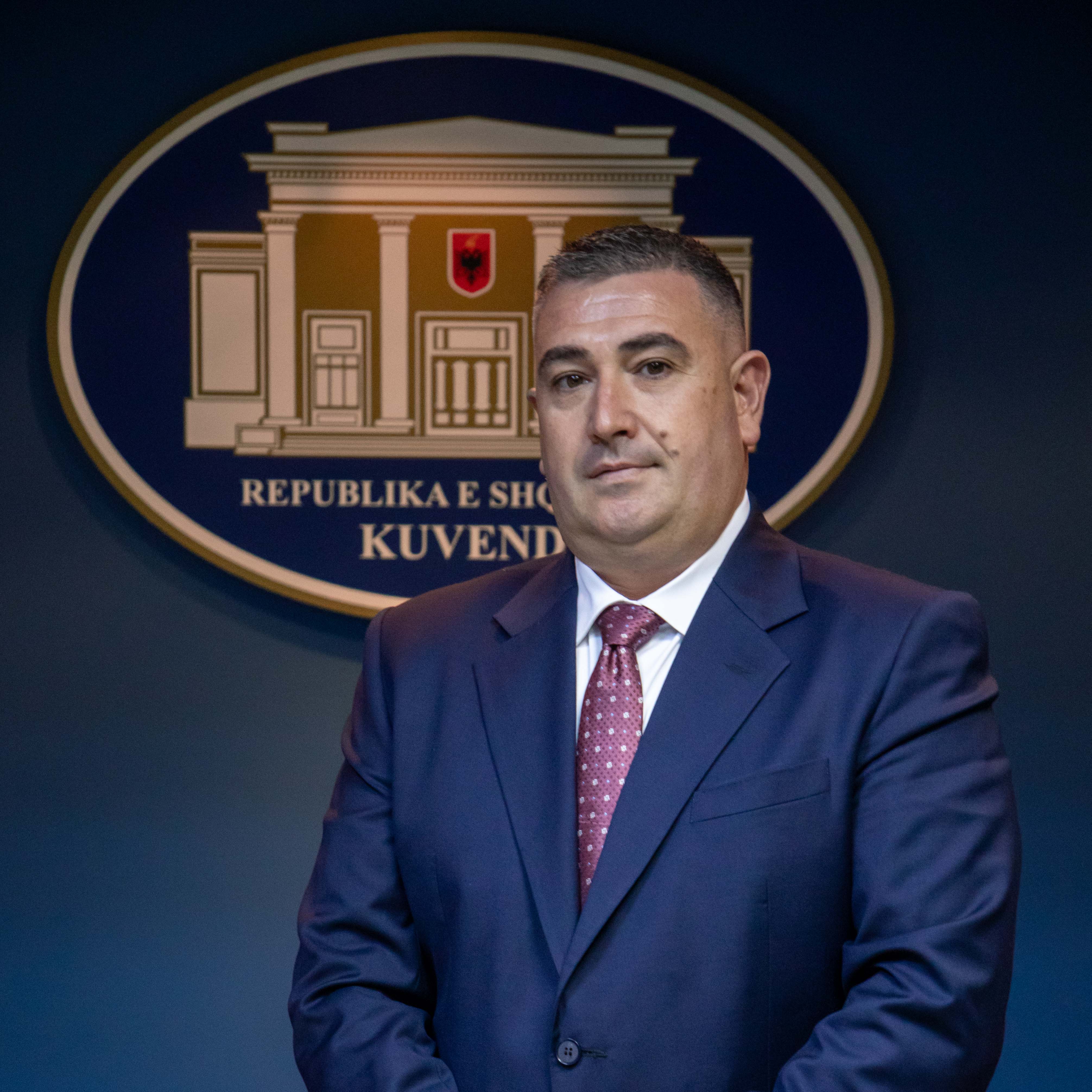Hysen Buzali