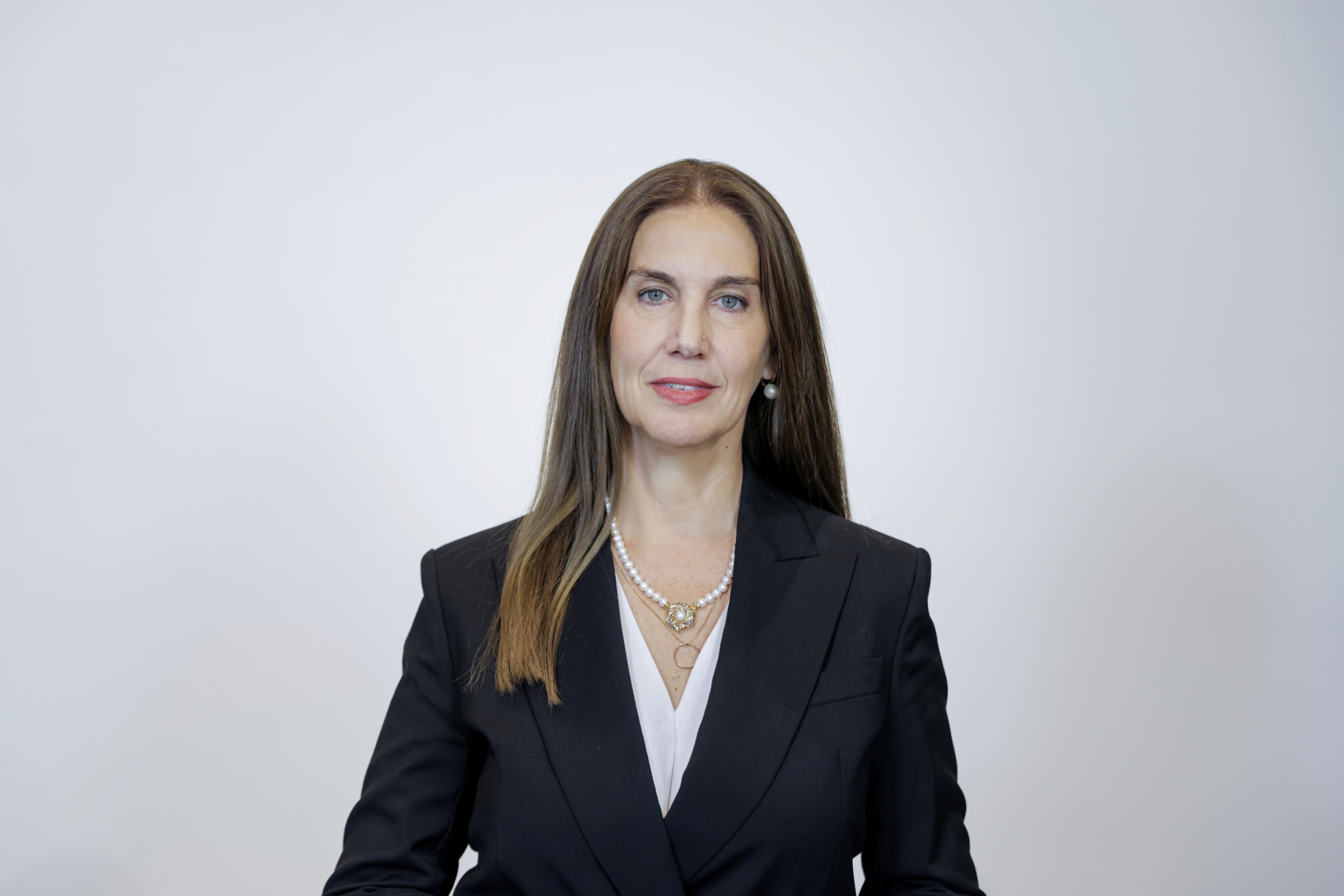 Mirela Kumbaro